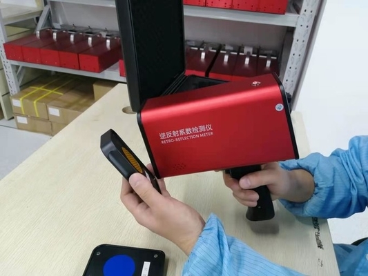Το κόκκινο ένα μετρητών ΣΥΝΕΧΩΝ 8.4V 8GB οπισθοανακλαστήρων χτυπά τη βαθμολόγηση ISO9001